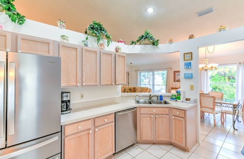 Sabal Harbour House | Pet-Friendly Lakeside Stay! Heated Pool, BBQ, Tennis, Outdoor Dining, Near Bradenton and Beaches
