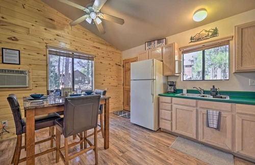 Heber Cabin | Pet friendly, Mountain Gem, with a Spa!