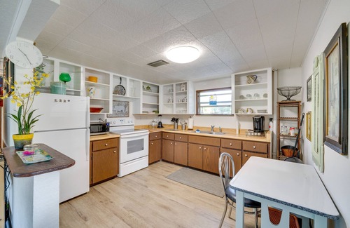 Mount Dora Apartment | Pet-Friendly Mt Dora Apartment w/Deck - Near Lake