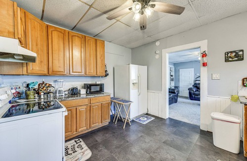 Concord Cottage | Pet-friendly North Carolina Abode - Deck & Hot Tub