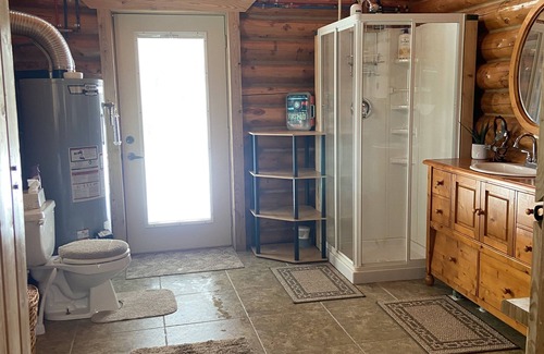 Glidden Cabin | PET FRIENDLY! Off-grid Log Cabin 60 acre Estate w Private Lake & Endless Trails!