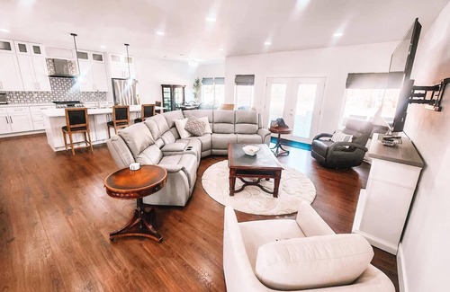 Leadville House | Pet Friendly Rancher Brand New on 40 Acre
