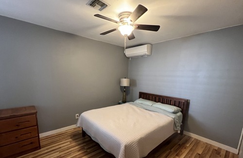Rancho Oakey House | Pet friendly townhome near strip and DTLV