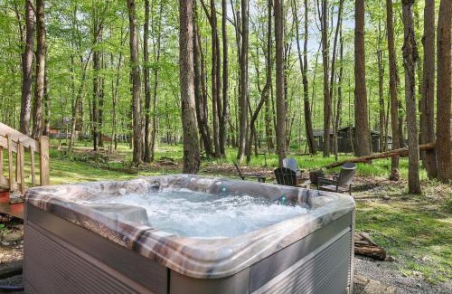 Locust Lake Village House | Pet Friendly Lake Retreat With Hot Tub & Fire Pit