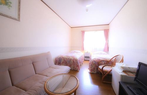 Hakuba House | Petit Hotel Anise Garden