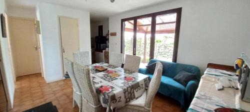 Vendres House | Petit pavillon pour 6 personnes dans une résidence avec piscine