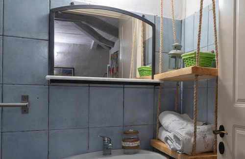 Psarou Cottage | PETOUNIA COTTAGE .....ILYESSA COTTAGES TRADITIONAL HOUSES AND STYLE