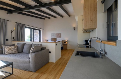 Lefktron Apartment | Petra Deluxe Studio Suite