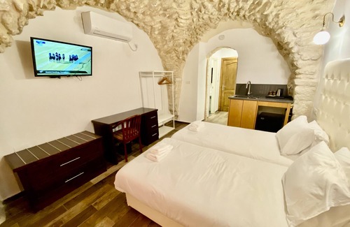 Old City Apartment | Petrakis Inn