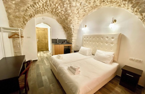 Old City Apartment | Petrakis Inn