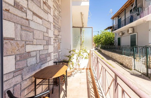 Lepreo Condo | Petrino Serene Nest - Cozy Escapade