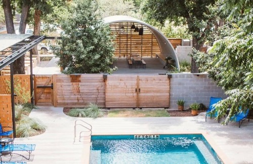 Barton Heights House | Pets are Allowed Here! Outdoor Pool, Close to Shoal Beach