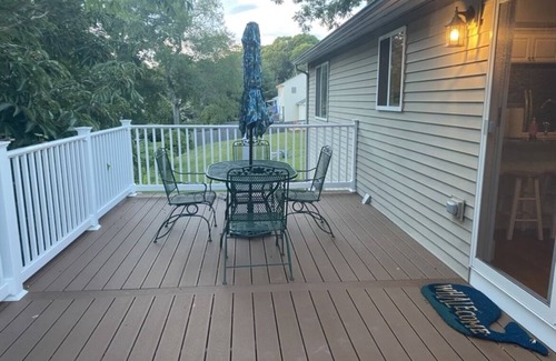 Saunderstown House | Pettaquamscutt Lake - 4 Bedroom, 2 Full Bath, Central Air