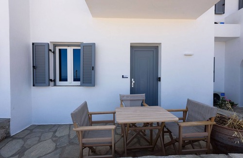 Piso Livadi Apartment | Phaedrus Living Paros Cycladic Residences 3