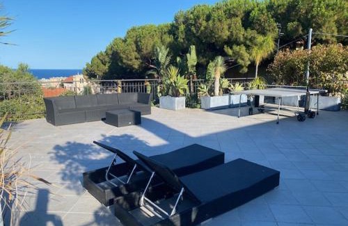 Sanremo Apartment | PhilHouse, Jacuzzi Seaview & Bbq