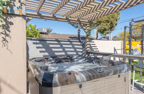 Paradise Valley Oasis House | Phoenix 4 BDR Home with Gym & Hot Tub