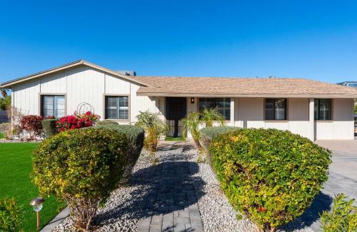 Paradise Valley Oasis House | Phoenix 4 BDR Home with Gym & Hot Tub