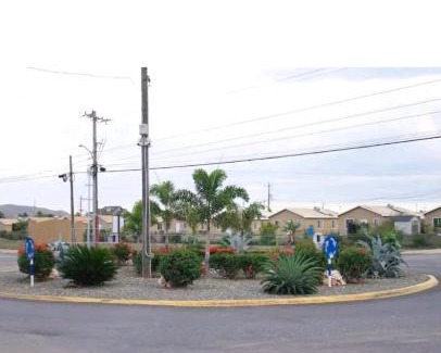 Portmore House | Phoenix cozy vacation home