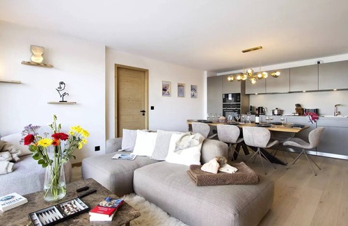 Bergers Apartment | PHOF02 Schöne helle Wohnung von 80 m2 mit Bergblick
