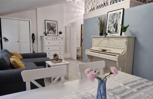 Nowa Praga Apartment | "Pianist" City Break Apartment