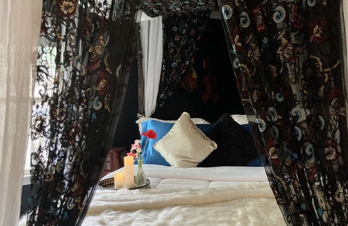 Heron Walk House | piano bar Nashville Keys centrally located
