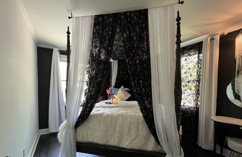Heron Walk House | piano bar Nashville Keys centrally located