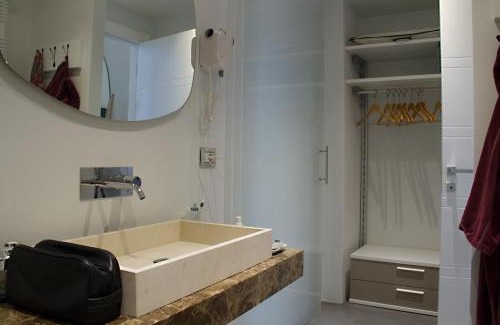 Roman Quarter Apartment | Piazza Castello Suite