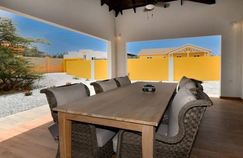 Santa Cruz House | Picaron Villas 2