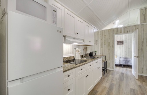 Picayune Cottage | Picayune Tiny Home Rental ~ 11 Mi to Space Center!