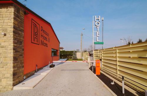 Palosco House | Piccolo Hotel