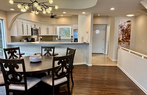 Counce House | Pickwick Lake Front Estate w/Spectacular Views, Boat Slip & Swimming Pool