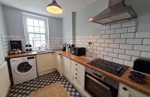 Pentrebach House | Picturesque 2 Bedroom Miners Cottage Near Bike Park Wales & Brecon Beacons