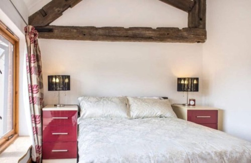 Bicton Cottage | Picturesque barn converted cottage - 15 mins from Exeter