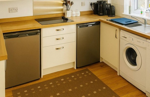 Symonds Yat Cottage | Picturesque Cottage In Symonds Yat - Dogs stay free + no charge for fire wood!