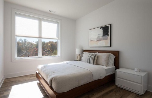 Batesville Apartment | Piedmont Place Suite 402 Modern Apartment in Heart of Crozet