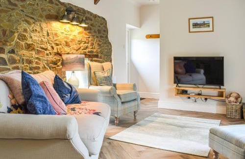Black Torrington House | Pigaway Cottage