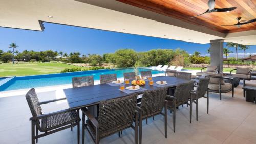Kamuela House | ❤PiH❤ Hawaiian Elegance Short walk to best beaches Heated Lap Pool Spa