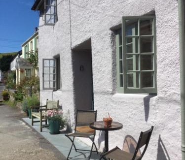 Noss Mayo House | Pilchards Cottage