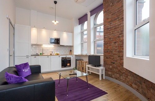 Salford Apartment | Pillo Rooms Serviced Apartments- Salford