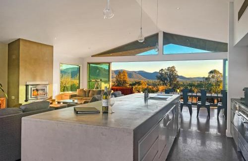 Broke House | Pindara