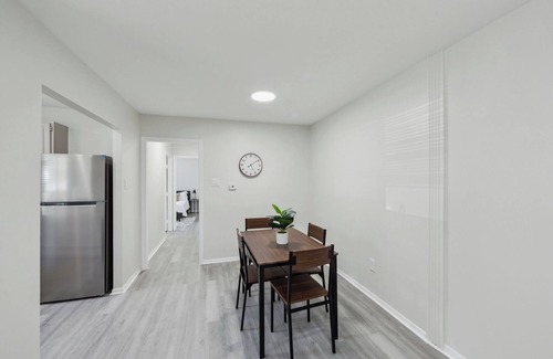 Newark Apartment | Pine Brook 1019 I Modern 1.5Br Apartment ! Pool