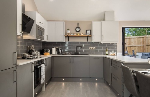 St. Florence Cottage | Pine Cottage