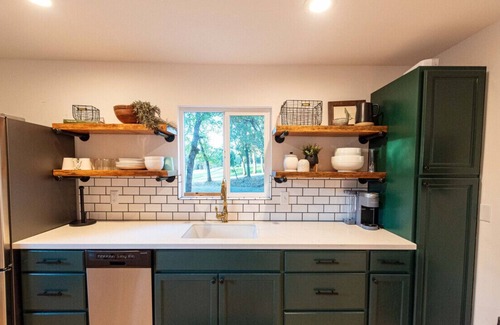 Murphy House | Pine crest cottage. Cozy and updated