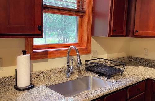 Lake Harmony Estates Ski Chalet | Pine Crest Lodge, Private 8BR Home with Large Yard, Dual Fireplace, & Hot Tub