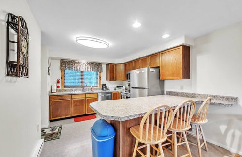 North Creek House | Pine Knot 62h - Retreat With Private Play Area 3 Bedroom Townhouse by The Summit at Gore Mountain
