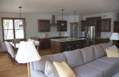 Waupaca House | Pine Lake Waterfront Home, 4 Bedroom, 3.5 Bath Sleeps 12