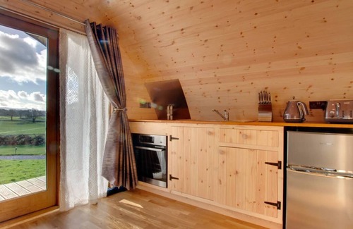 Llanddeusant House | Pine Lodge in Llanddeusant