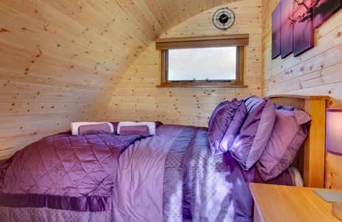 Llanddeusant House | Pine Lodge in Llanddeusant