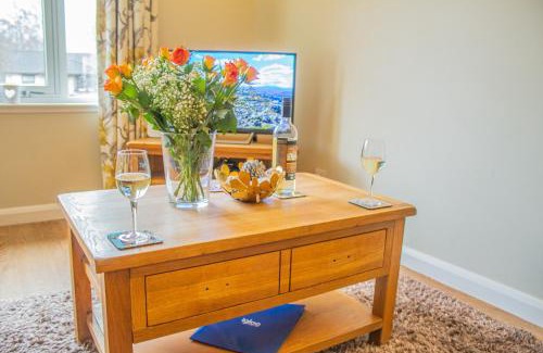 Aviemore House | Pine Marten Cottage - Aviemore