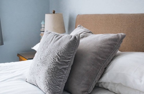 Wiseman's Bridge Bed & Breakfast | Pinewood B&B